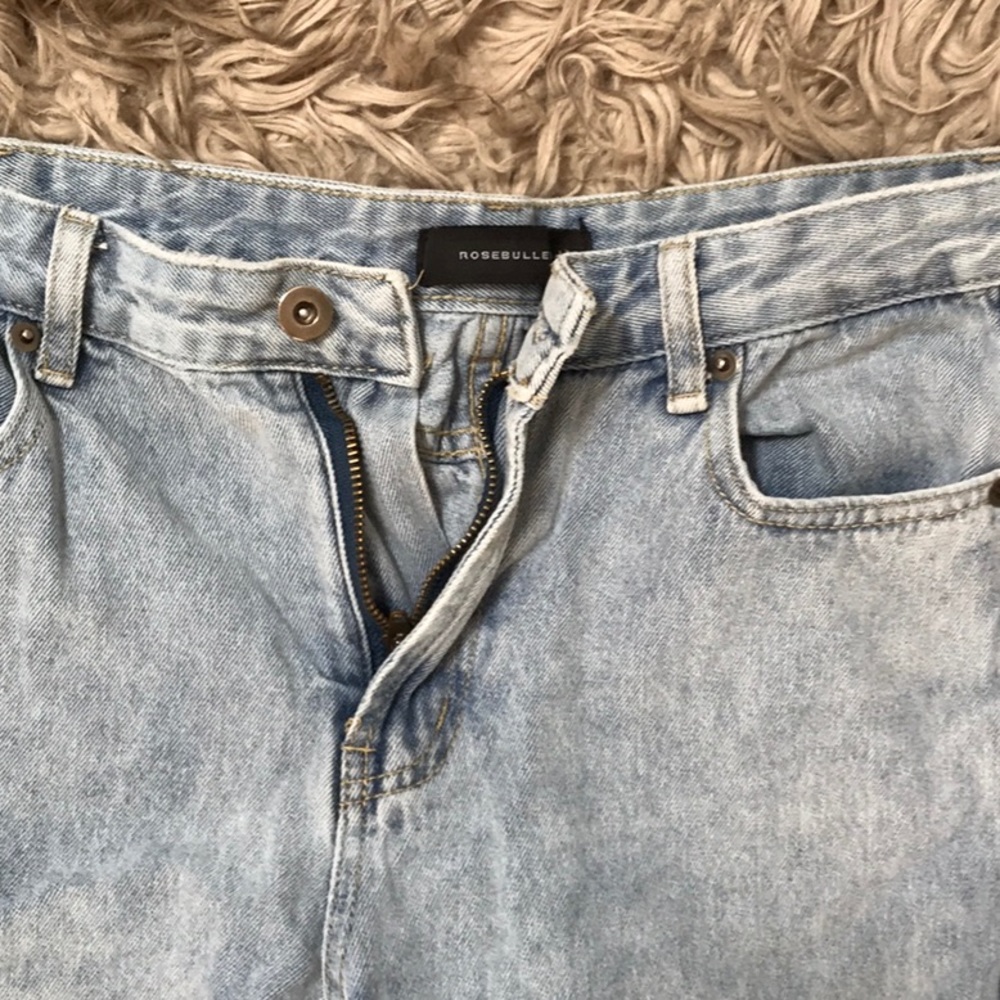 Distressed jeans! - Picture 3 of 7